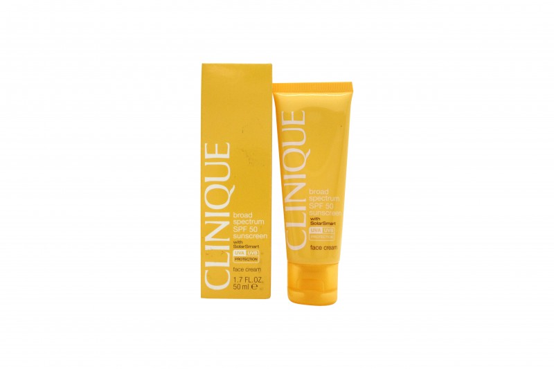 CLINIQUE SUN PROTECTION FACE CREAM WITH SOLAR SMART. NEW. FREE SHIPPING